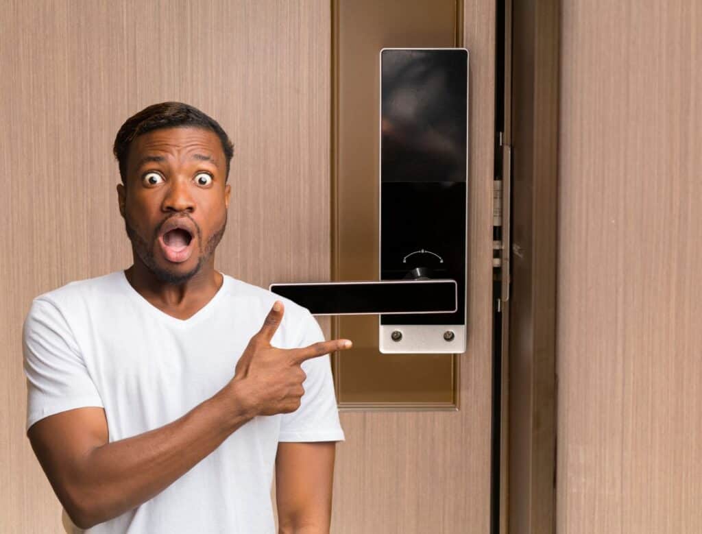 Serrures de portes intelligentes : Les secrets que les pirates ne veulent pas que vous sachiez !