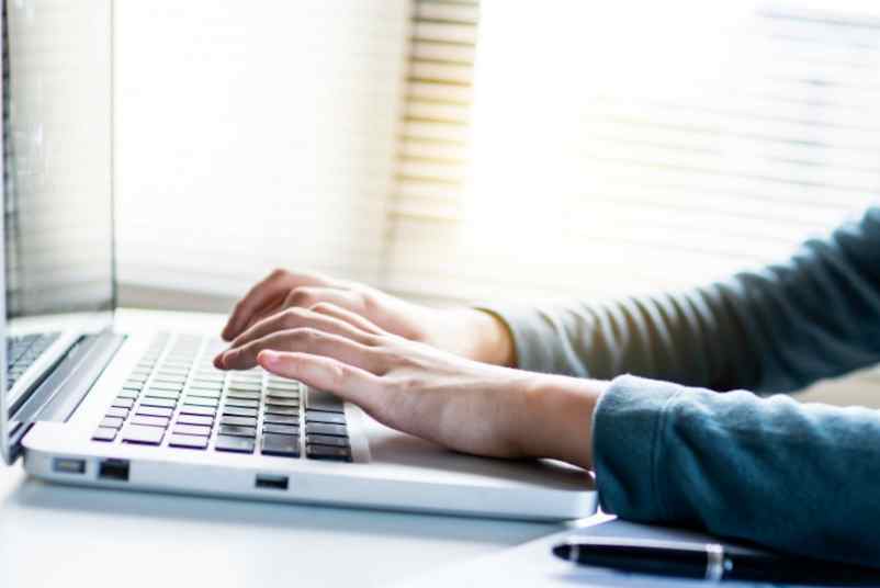 Démarrer un ordinateur en mode sans échec : la méthode rapide que peu connaissent