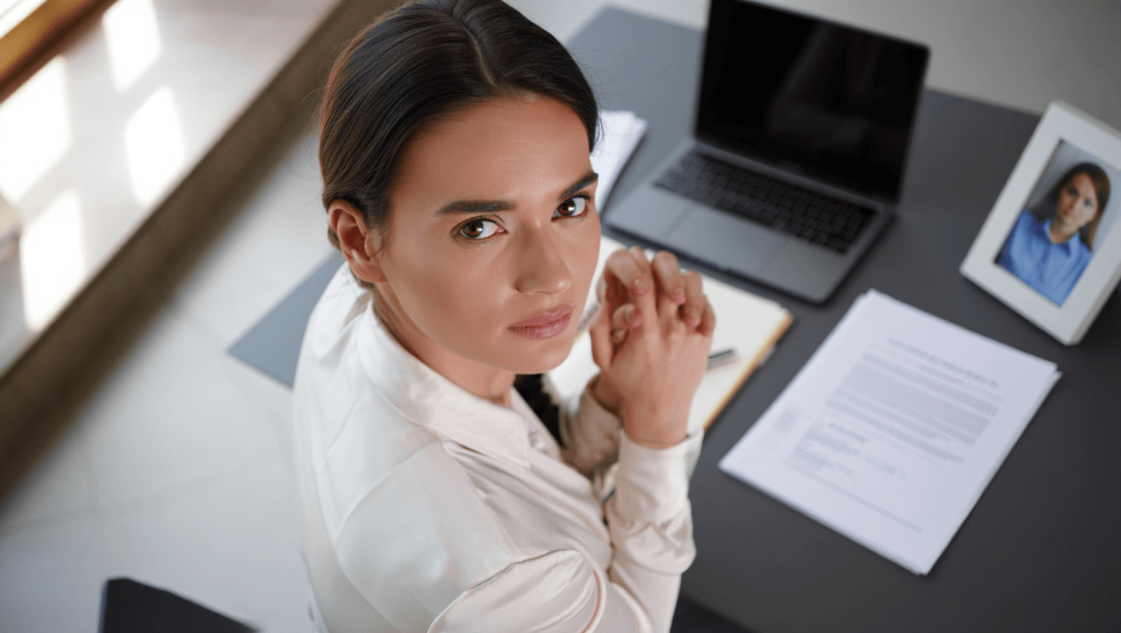 Licenciement Meta : trois ans plus tard, le choc qui a lancé ma reconversion I got laid off from Meta 3 years ago and spiraled. Here's why it was a blessing in disguise — and what I wish someone had told me then.