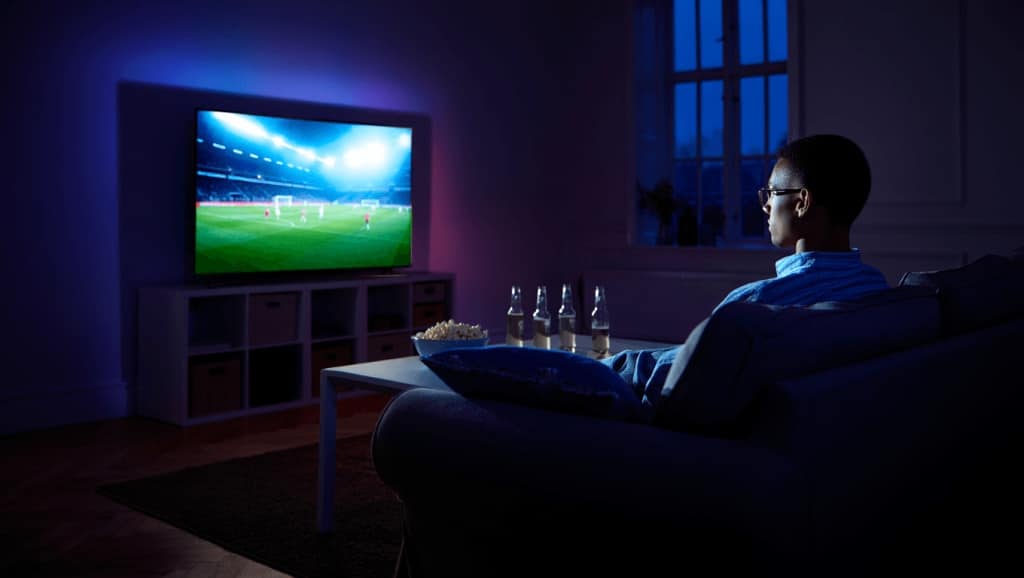 Comment choisir entre HDR10, HDR10+ et Dolby Vision pour matchs nocturnes sans fatigue oculaire ? HDR10, HDR10+ ou Dolby Vision ? Décryptez les formats de votre TV pour sublimer les matchs nocturnes sans vous fatiguer les yeux
