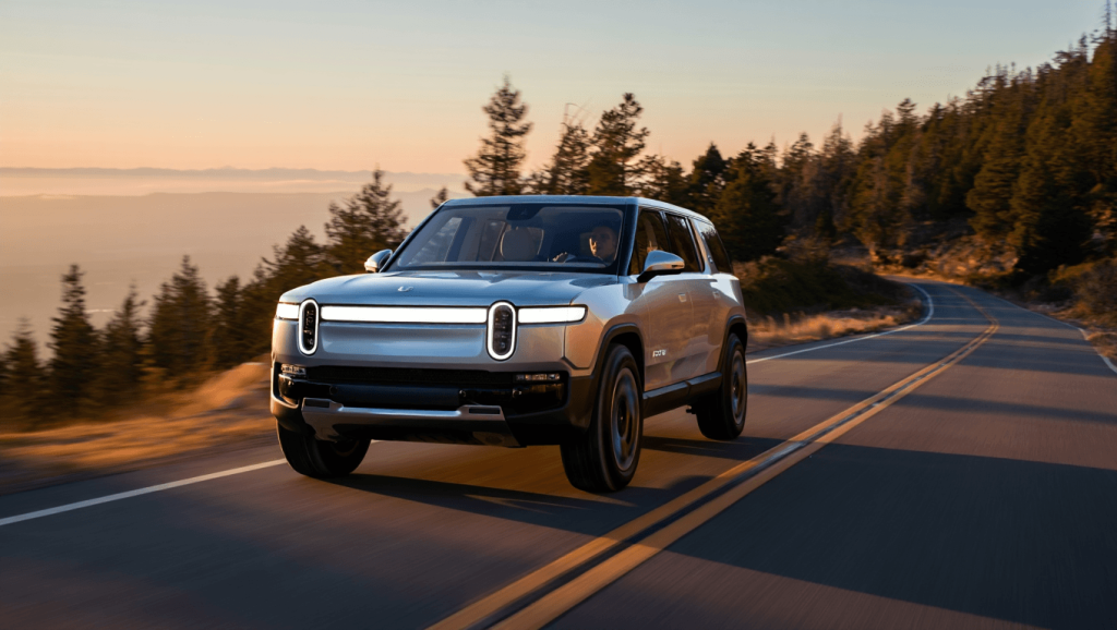 Premier essai du Rivian R2 2027 : le second SUV électrique de Rivian s’impose comme le meilleur 2027 Rivian R2 first drive: Rivian's second SUV is its best yet