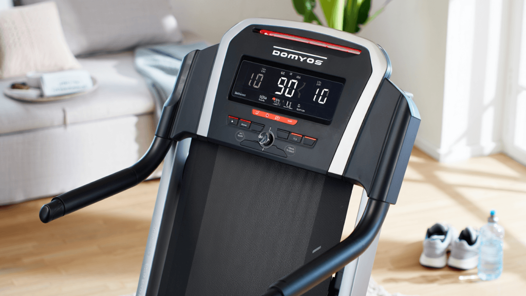 Tapis de course pliable abordable 16 km/h compatible Zwift : profitez de £200 de réduction Decathlon Domyos RUN500
