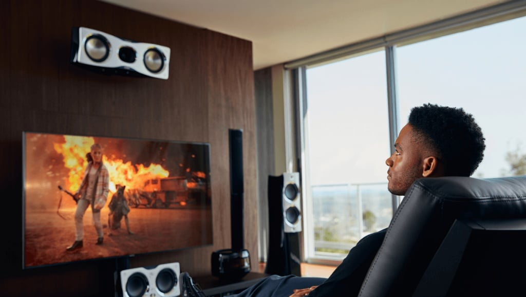 Top 100 des films Dolby Atmos à avoir en 4K Blu-ray pour sublimer votre home cinéma What are the ultimate Dolby Atmos movies? This website has a list of the top 100 made by collating recommendations from reviewers and Reddit — perfect for your 4K Blu-ray wishlist, and to show off your home theater's sound