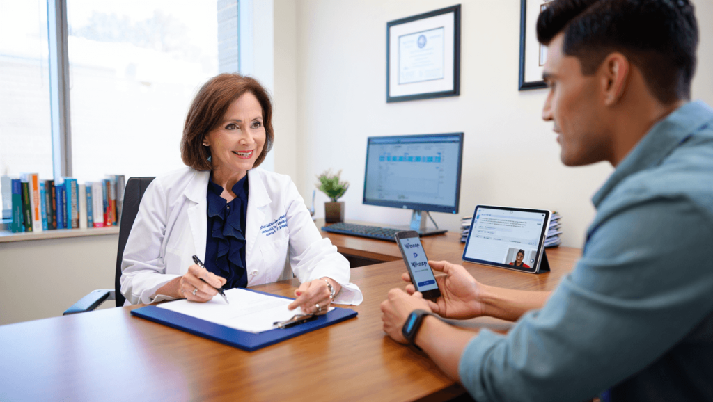 Whoop va bientôt proposer des consultations vidéo dans l’application avec des cliniciens agréés Whoop will soon offer users in-app video consultations with licensed clinicians