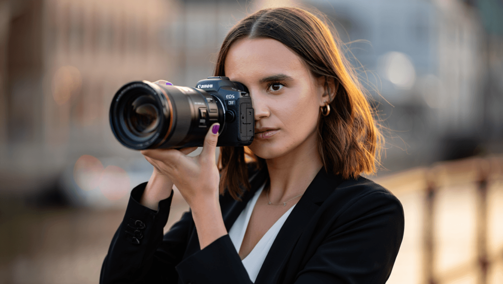 Test du Canon EOS R6 V : l’hybride qui vise le vlogging professionnel à prix contenu Canon EOS R6 V review: A pro vlogging camera at a mirrorless price