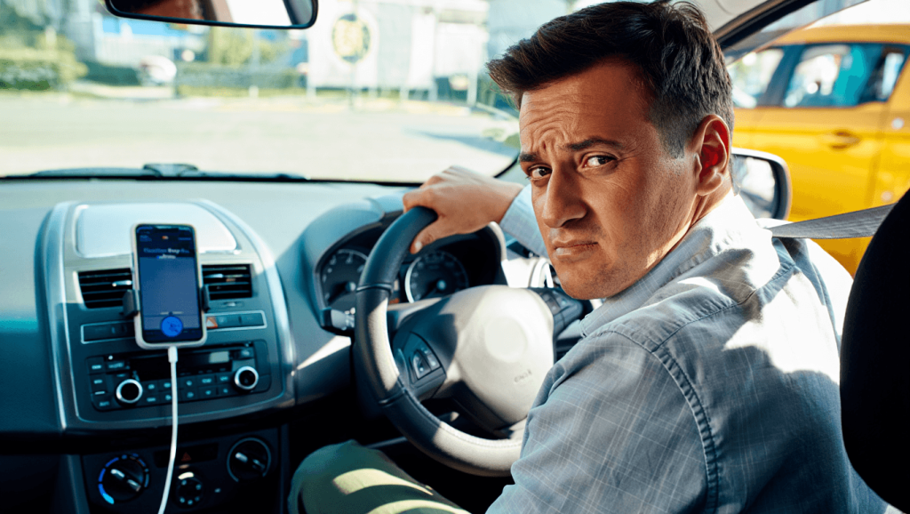 Comment installer Android Auto dans une voiture qui n’a pas l’option à petit prix ? Pas d'Android Auto dans votre voiture ? Voici comment y remédier pour pas cher