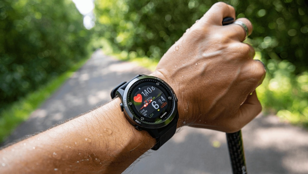 Garmin: montre running AMOLED pour débutants 13 jours d’autonomie et programmes quotidiens sous £190 Garmin Forerunner 70