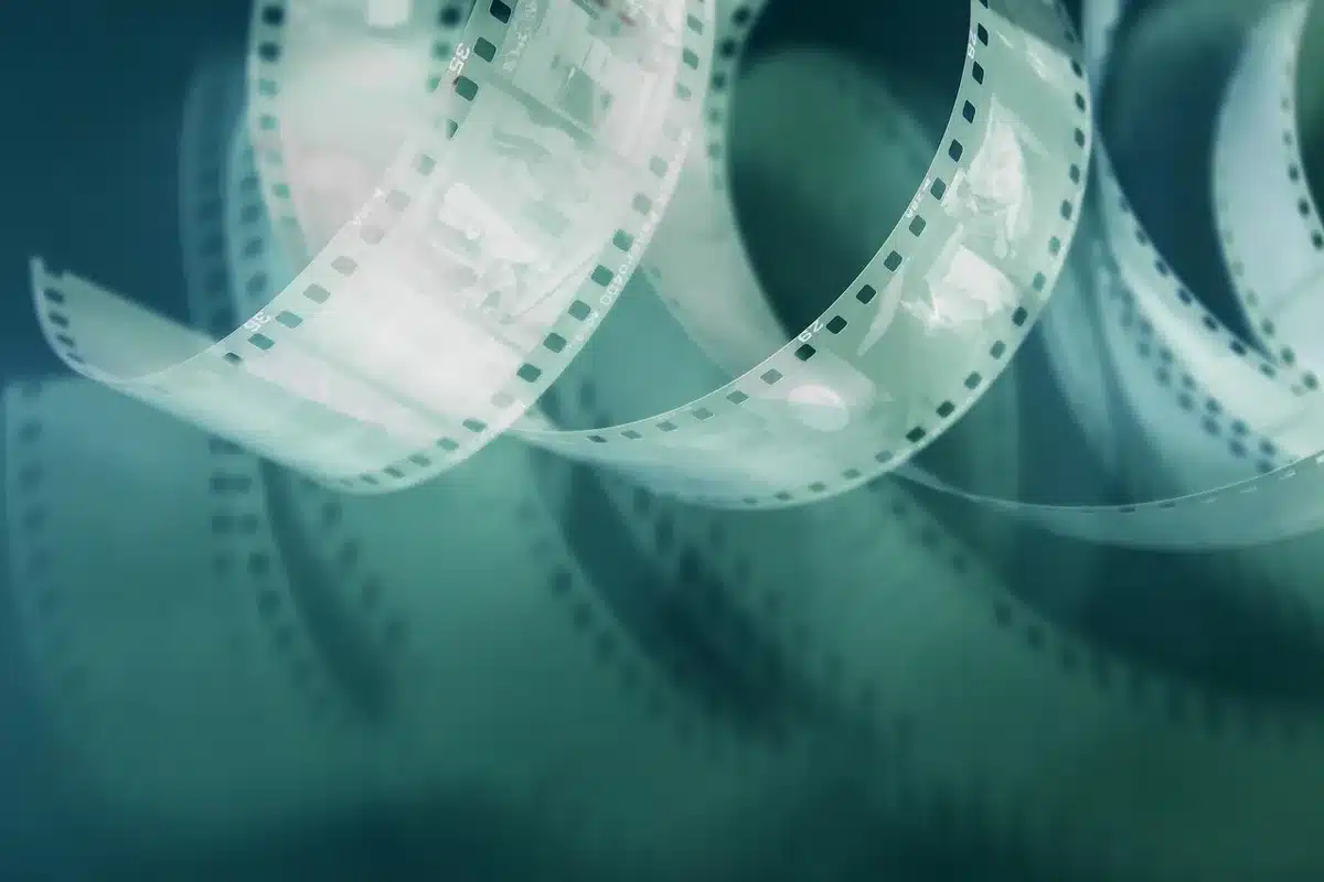 Planification d'effets visuels pour scènes de bataille sur un écran d'ordinateur en journée